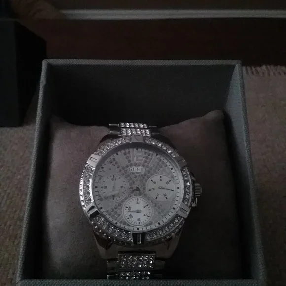 Guess Watch - Picture 3 of 4